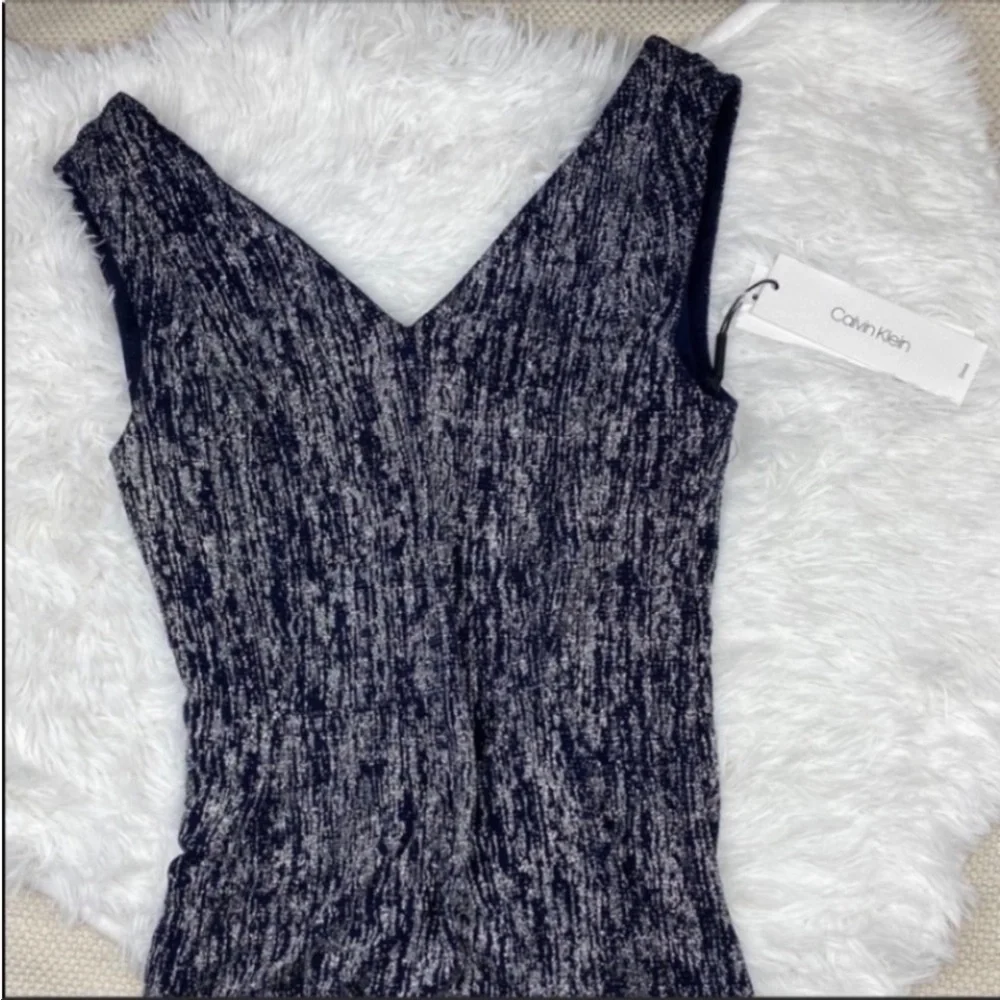 CALVIN KLEIN METALLIC DRESS SIZE 4